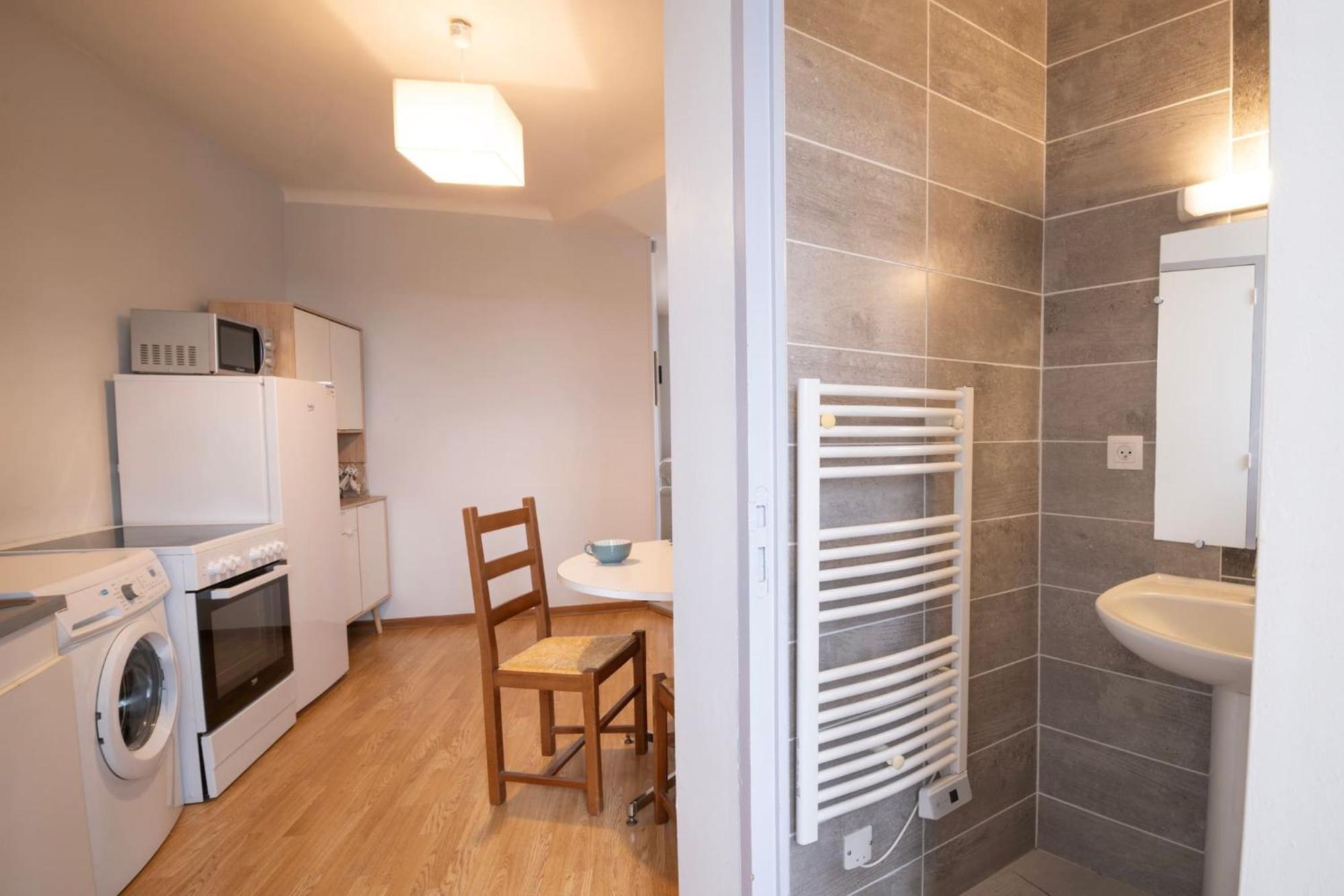 Grand Studio ✰ 35M² ✰ Centre ✰ 4Pers/2Lits ✰ Cuisine ✰ Wifi Канде Экстерьер фото