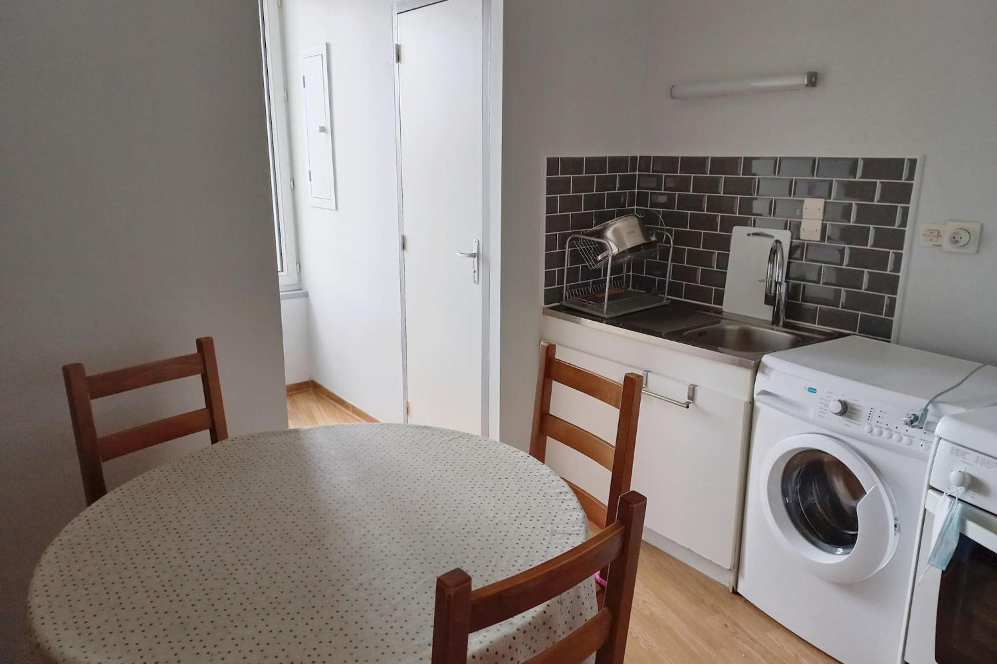 Grand Studio ✰ 35M² ✰ Centre ✰ 4Pers/2Lits ✰ Cuisine ✰ Wifi Канде Экстерьер фото